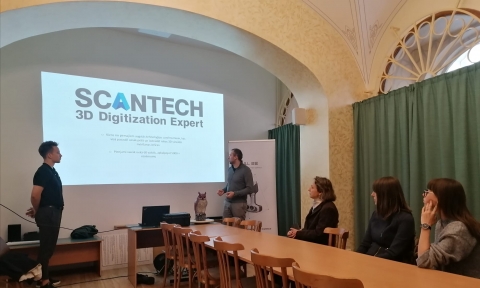 iReal 2E krāsu 3D rokas skenera demonstrācija